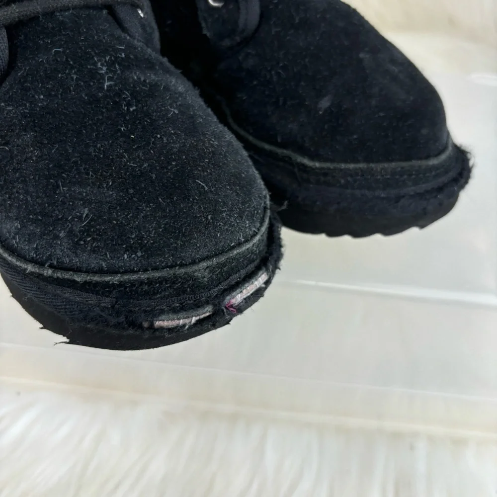 UGG NEUMELL CHUNKY ANKLE KIDS BOOTIES SIZE 12
